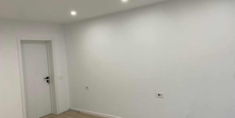 H0034-Hală ouă + clădire de birouri de închiriat-14