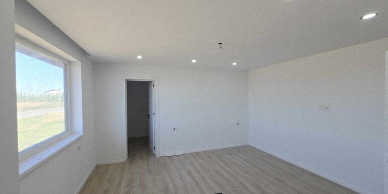 H0034-Hală ouă + clădire de birouri de închiriat-33