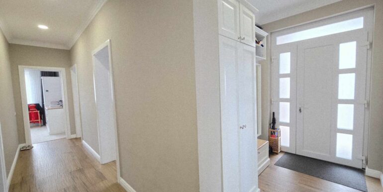 CV0519-Casa de vânzare. zona str. Branului Colinelor-07