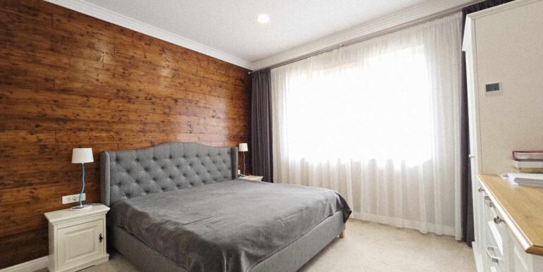 CV0519-Casa de vânzare. zona str. Branului Colinelor-26