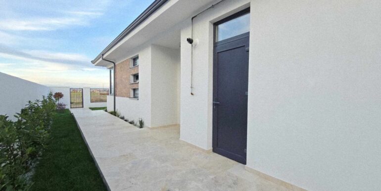 CV0521-Casa noua de vânzare cart. Nufărul, Viena Residence-13