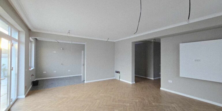 CV0521-Casa noua de vânzare cart. Nufărul, Viena Residence-17