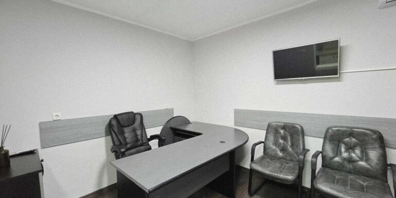 SC0135-Spatiu birou de închiriat semicentral str Horea-03