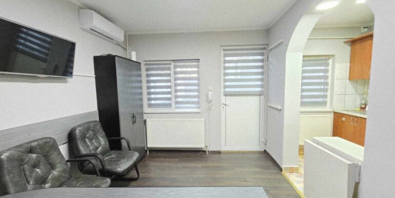 SC0135-Spatiu birou de închiriat semicentral str Horea-04