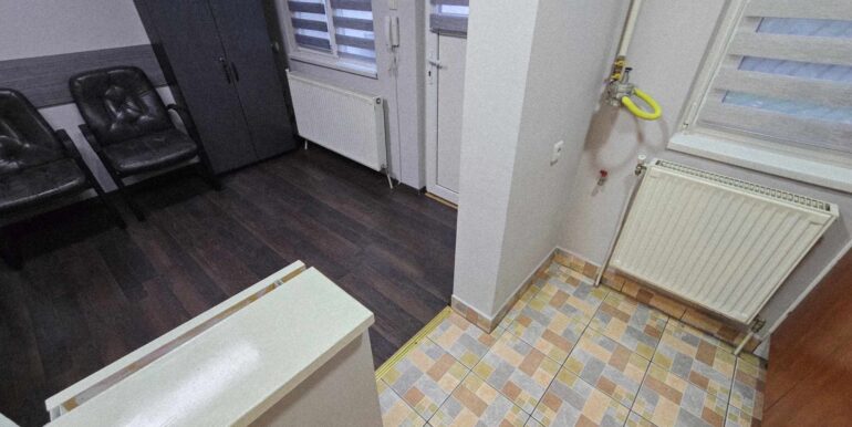 SC0135-Spatiu birou de închiriat semicentral str Horea-18