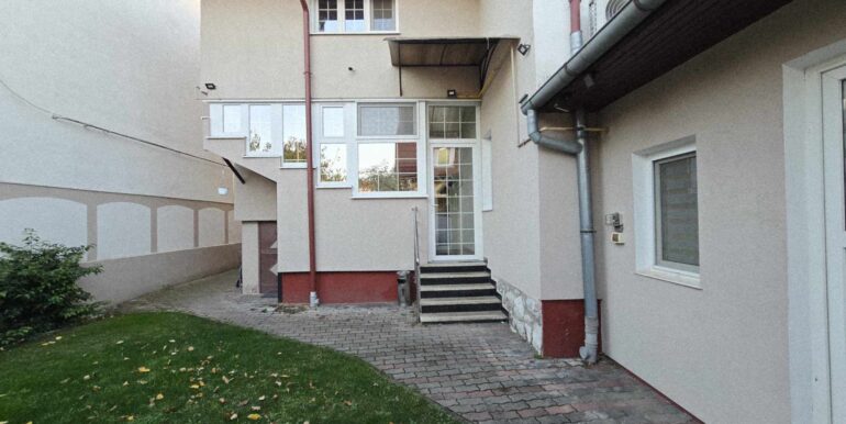 SC0135-Spatiu birou de închiriat semicentral str Horea-19