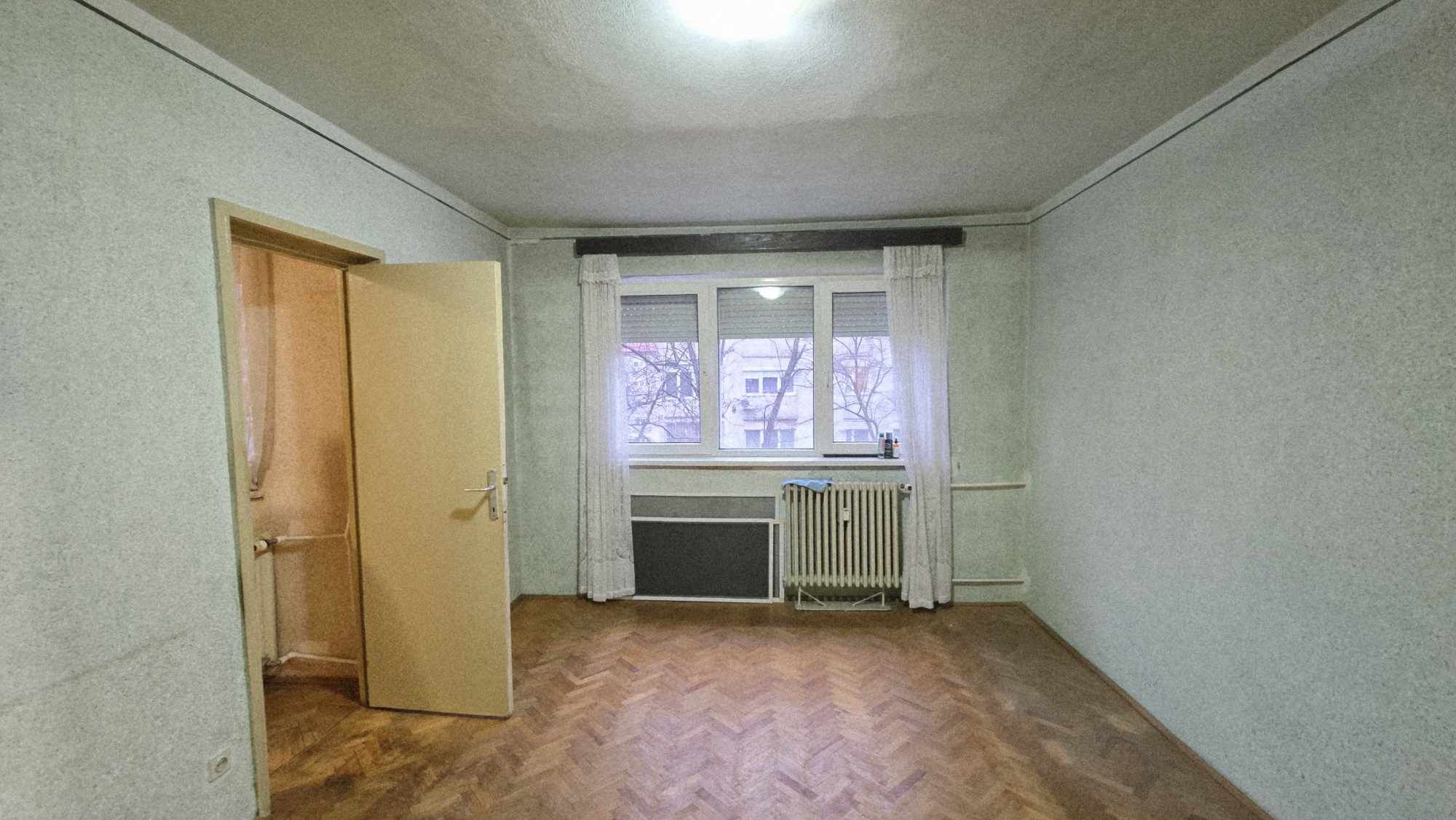 Ap 3 cam tip T de vânzare str Razboieni-AP1467