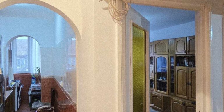 AP1468-Ap 1 cam de vânzare, str. Cazaban cart. Ioșia-18