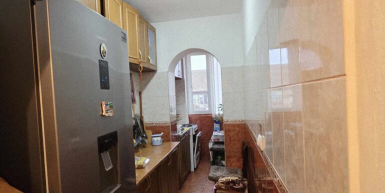 AP1468-Ap 1 cam de vânzare, str. Cazaban cart. Ioșia-19