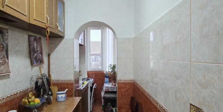 AP1468-Ap 1 cam de vânzare, str. Cazaban cart. Ioșia-23