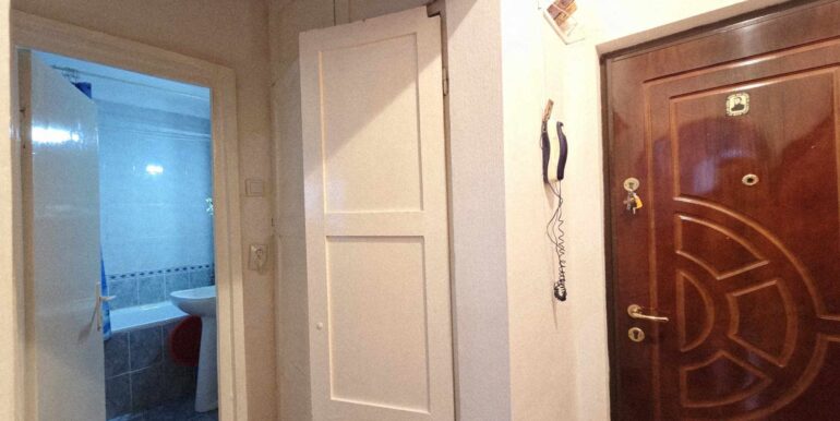 AP1468-Ap 1 cam de vânzare, str. Cazaban cart. Ioșia-26