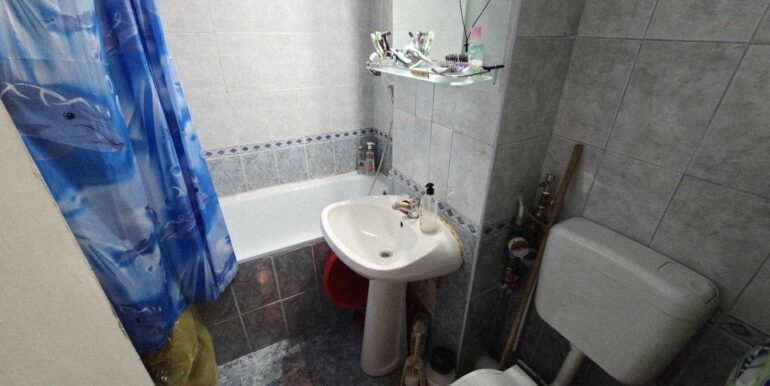 AP1468-Ap 1 cam de vânzare, str. Cazaban cart. Ioșia-30