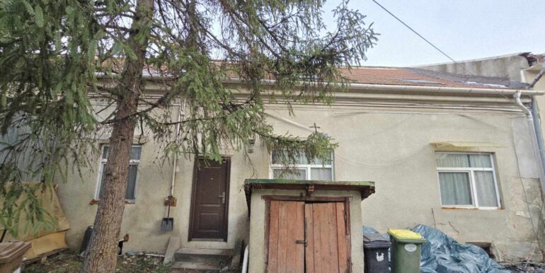 AP1470-Apartament la casa de vanzare, str. Cuza Voda-02