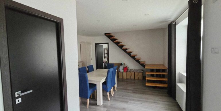 AP1470-Apartament la casa de vanzare, str. Cuza Voda-08