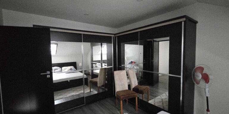 AP1470-Apartament la casa de vanzare, str. Cuza Voda-25