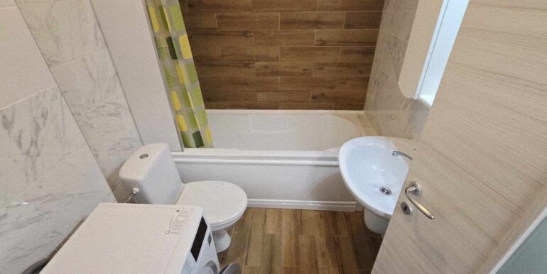 AP1472-Ap decomandat 2 cam de închiriat Str ion Bradu nr 1 bl A7 dl Pantis Antoniu et 1 ap 101 cu loc parcare-29