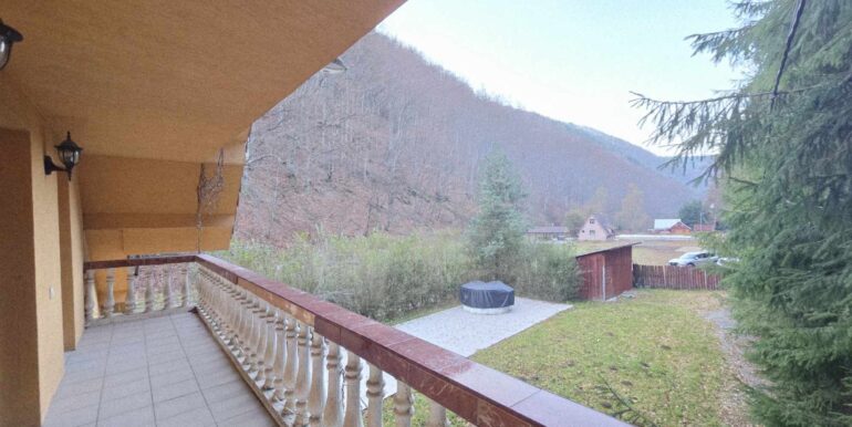 CV0524-Casa Pensiune, doua imobile intr-unul singur de vanzare, Valea Bratcutei, Bihor-35