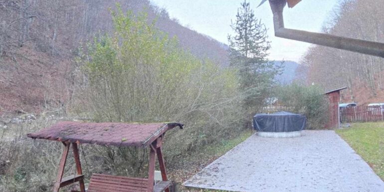 CV0524-Casa Pensiune, doua imobile intr-unul singur de vanzare, Valea Bratcutei, Bihor-46