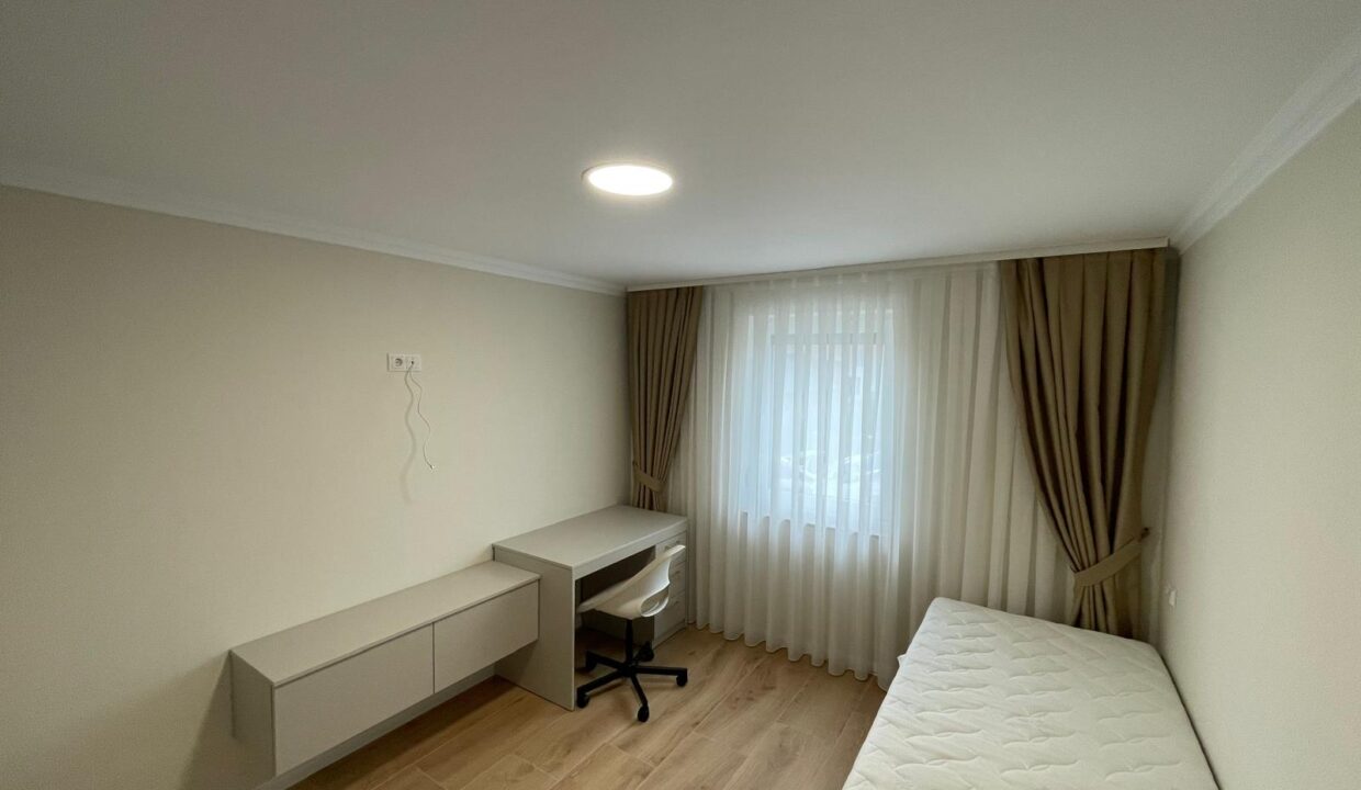 0e77bee4-4a99-4fd5-a121-ded72f190836