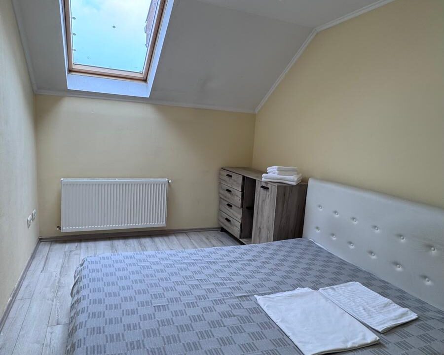 12205988-cd9b-437c-811f-d0d862936dac