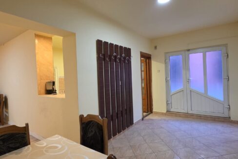 1b28669f-34b7-44a0-b017-4fa5e7815d14