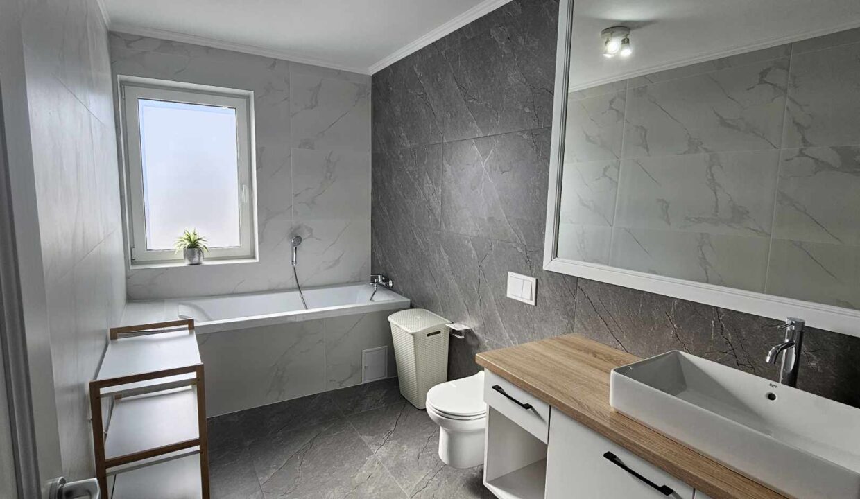 423105575_1079039283298933_3757776338960907004_n