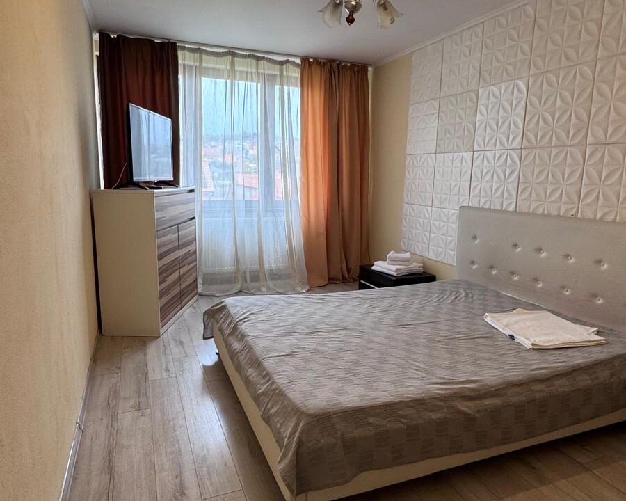 72b630b5-4be0-4d05-bb2f-584dbaebb80e