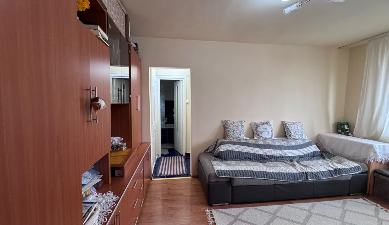 76af112a-5399-4c7d-8243-1d9f41d558a5