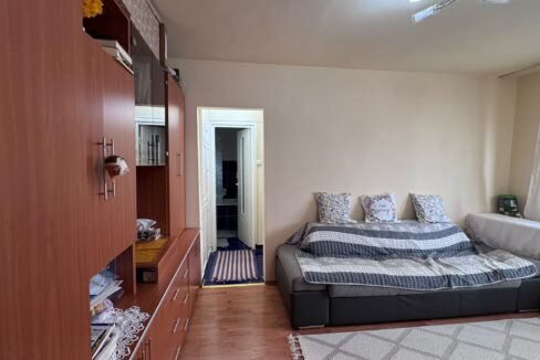 76af112a-5399-4c7d-8243-1d9f41d558a5