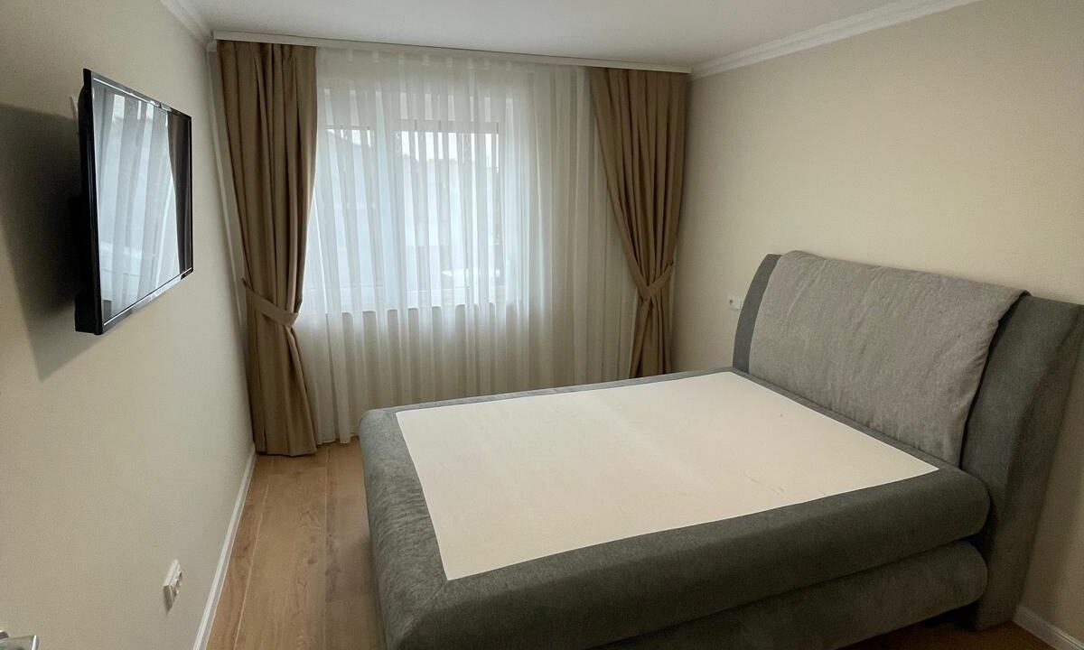 79502523-f516-49cd-b3ac-71fc16b3773e