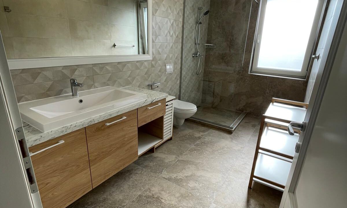 9d87632f-611c-4db7-bcd2-339cc00a37b3