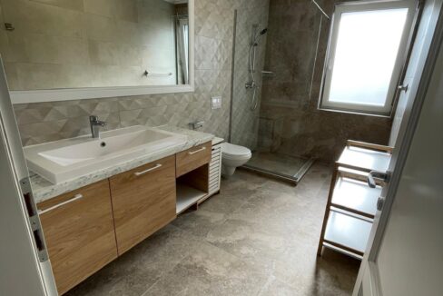 9d87632f-611c-4db7-bcd2-339cc00a37b3