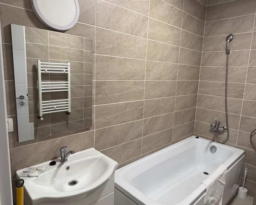 9fe9b51e-afeb-494a-ba56-aa0852824830