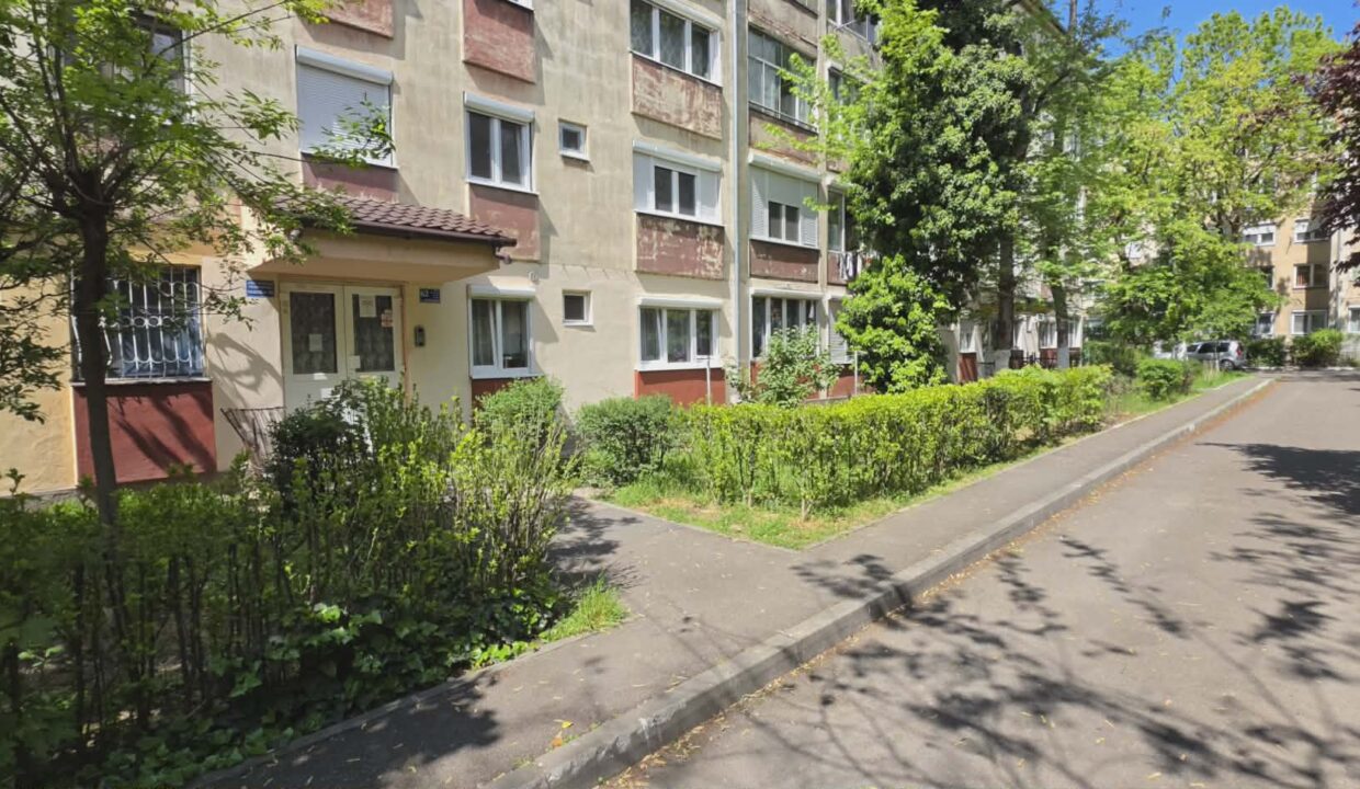 AP1467-Ap 3 cam tip T de vânzare str. Războieni-03