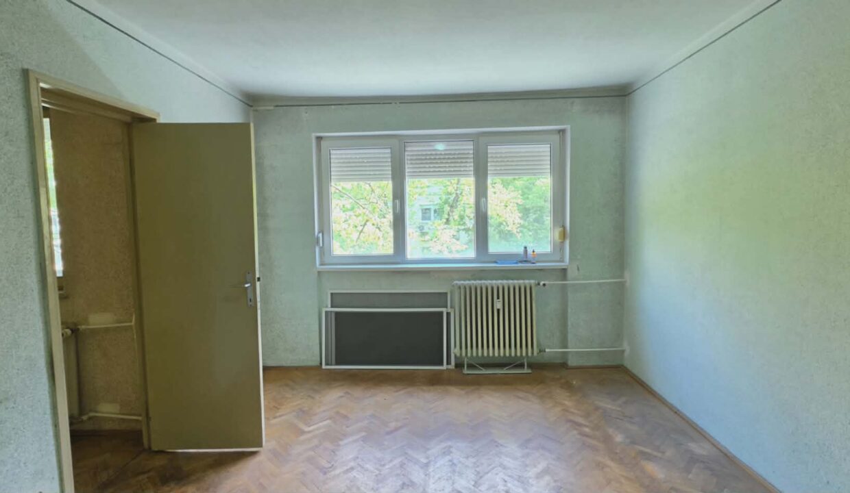 AP1467-Ap 3 cam tip T de vânzare str. Războieni-08