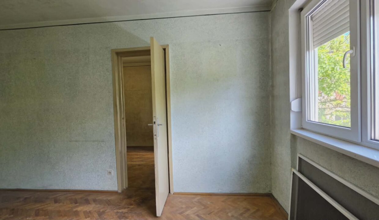 AP1467-Ap 3 cam tip T de vânzare str. Războieni-10