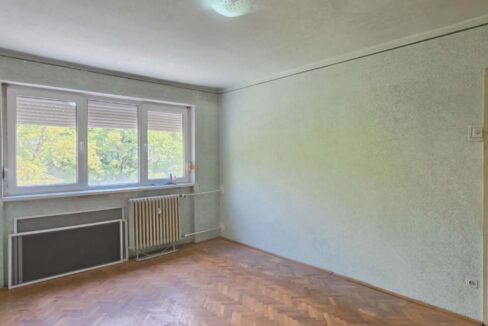 AP1467-Ap 3 cam tip T de vânzare str. Războieni-12