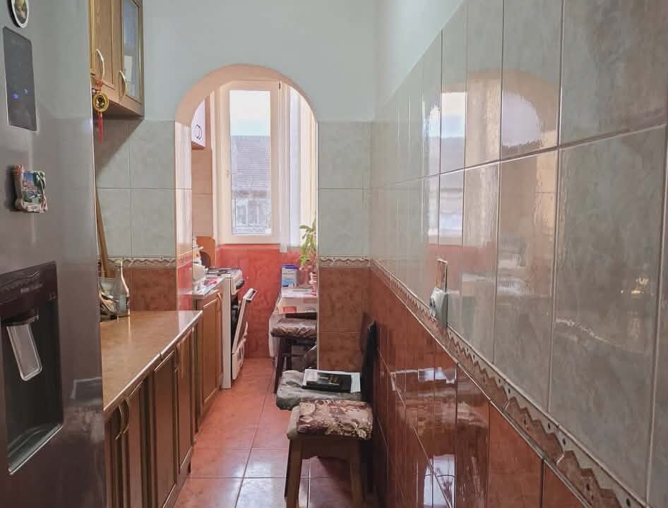 AP1468-Ap 1 cam de vânzare, str. Cazaban cart. Ioșia-06