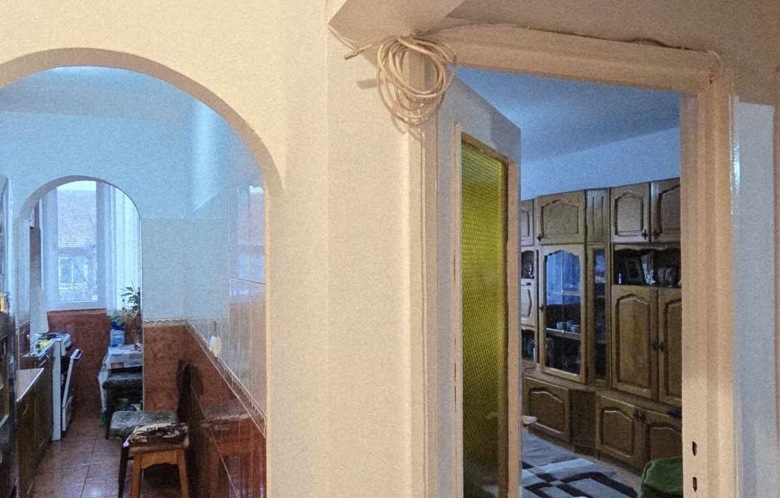 AP1468-Ap 1 cam de vânzare, str. Cazaban cart. Ioșia-18
