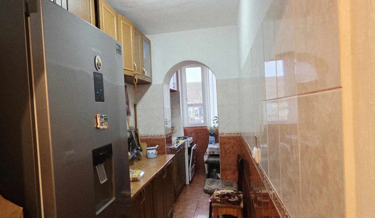 AP1468-Ap 1 cam de vânzare, str. Cazaban cart. Ioșia-19