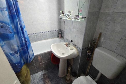 AP1468-Ap 1 cam de vânzare, str. Cazaban cart. Ioșia-30