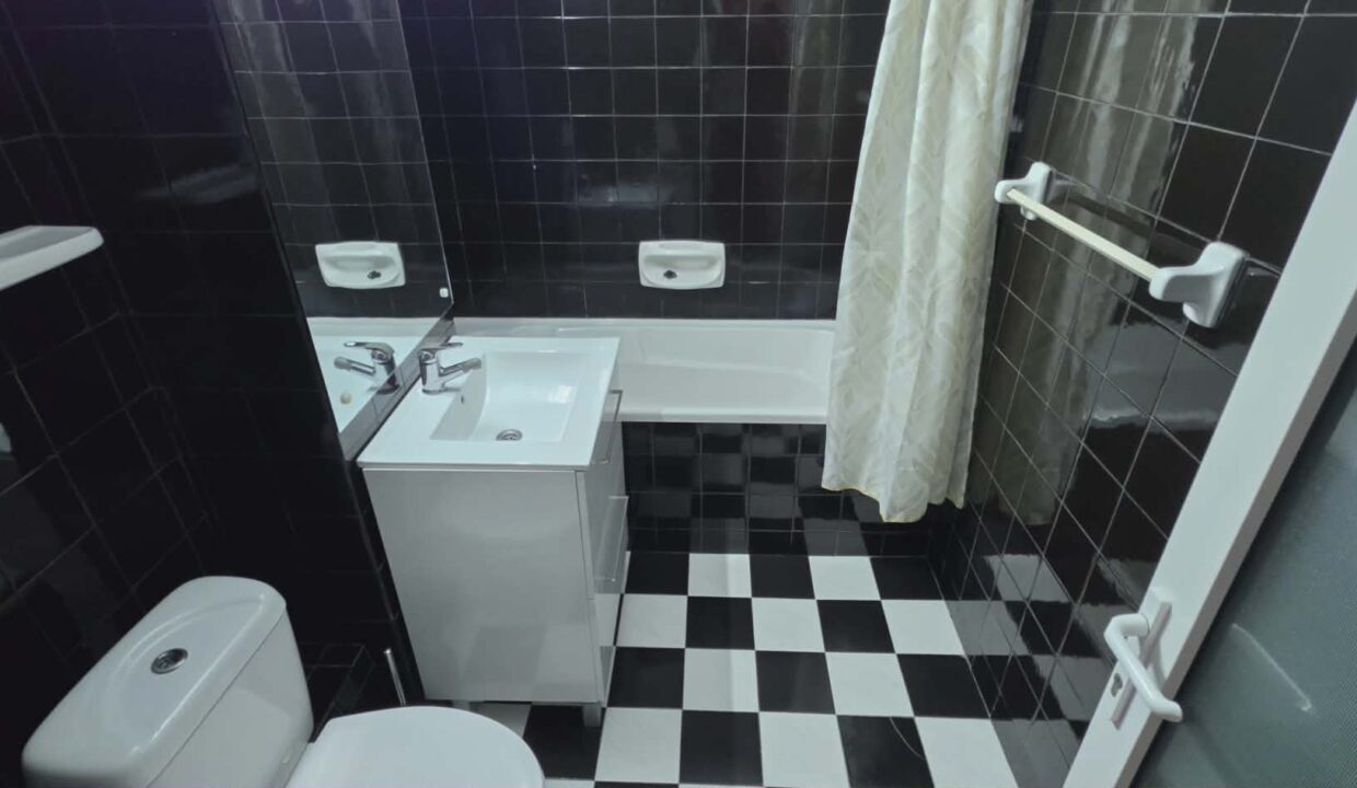 AP1487-Ap. 2 cam. decomandat de închiriat str. Moldovei-22