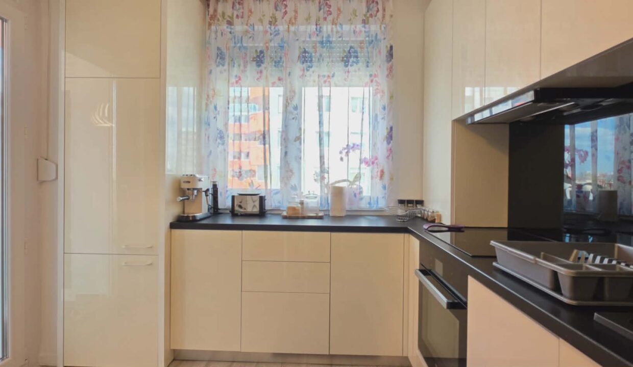 AP1489-Ap 2 cam de vanzare str T Vladimirescu Ared-23