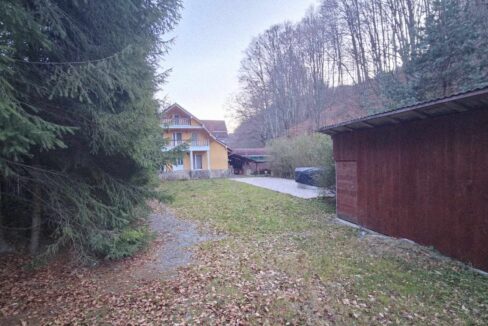 CV0524-Casa Pensiune, doua imobile intr-unul singur de vanzare, Valea Bratcutei, Bihor-37