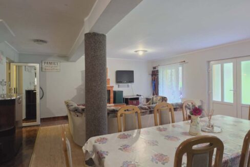 CV0524-Casa Pensiune, doua imobile intr-unul singur de vanzare, Valea Bratcutei, Bihor-39