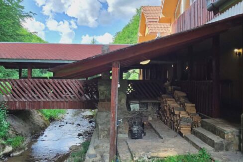 CV0524-Casa Pensiune, doua imobile intr-unul singur de vanzare, Valea Bratcutei, Bihor-52