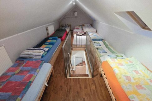 CV0524-Casa Pensiune, doua imobile intr-unul singur de vanzare, Valea Bratcutei, Bihor-92