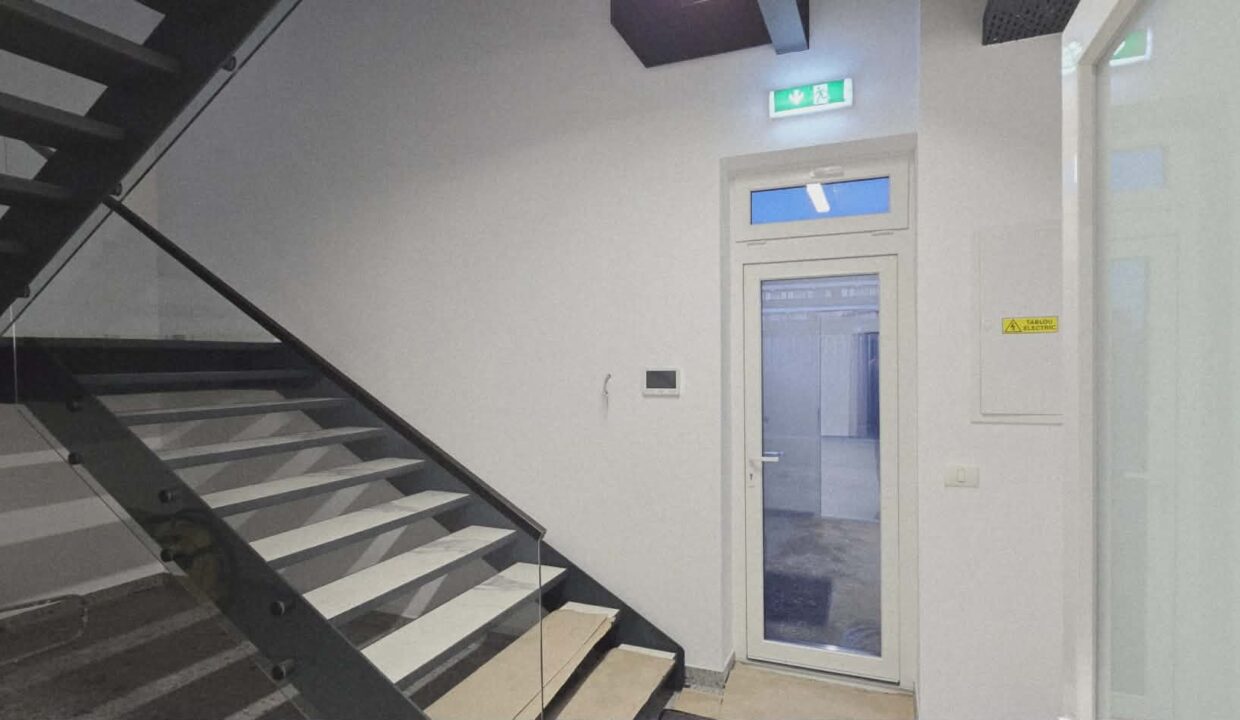 H0031-Hala de inchiriat spatiu de depozitare, showroom, birouri-27