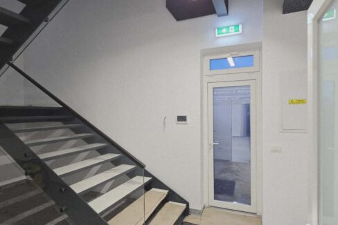 H0031-Hala de inchiriat spatiu de depozitare, showroom, birouri-27