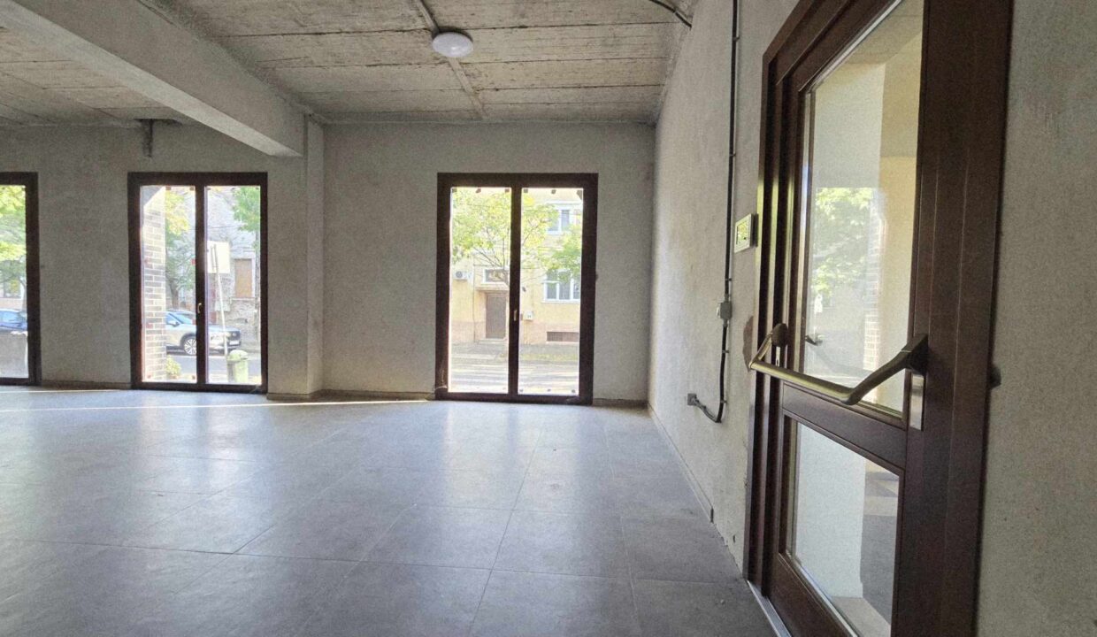 SC0133-Spatiu comercial de inchiriat, str. Cuza Voda-06